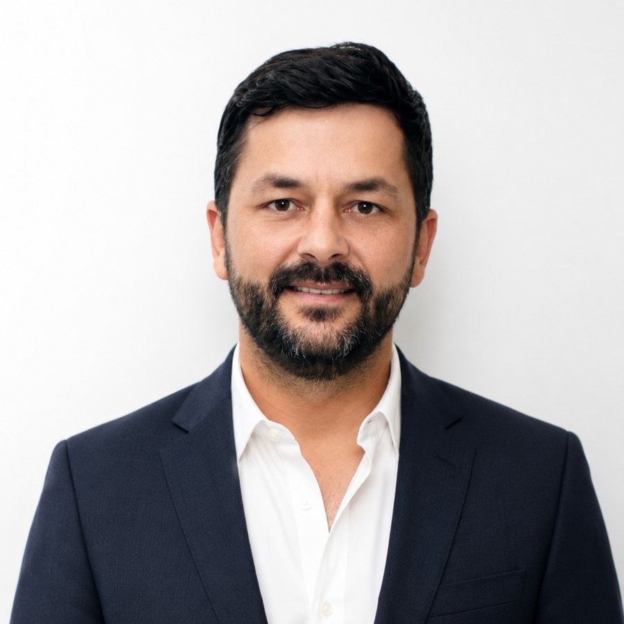 Álvaro Juanes Laviada, emprendedor y profesional especializado en desarrollo de proyectos, resolución de problemas y asesoría estratégica, en Mérida, Yucatán
